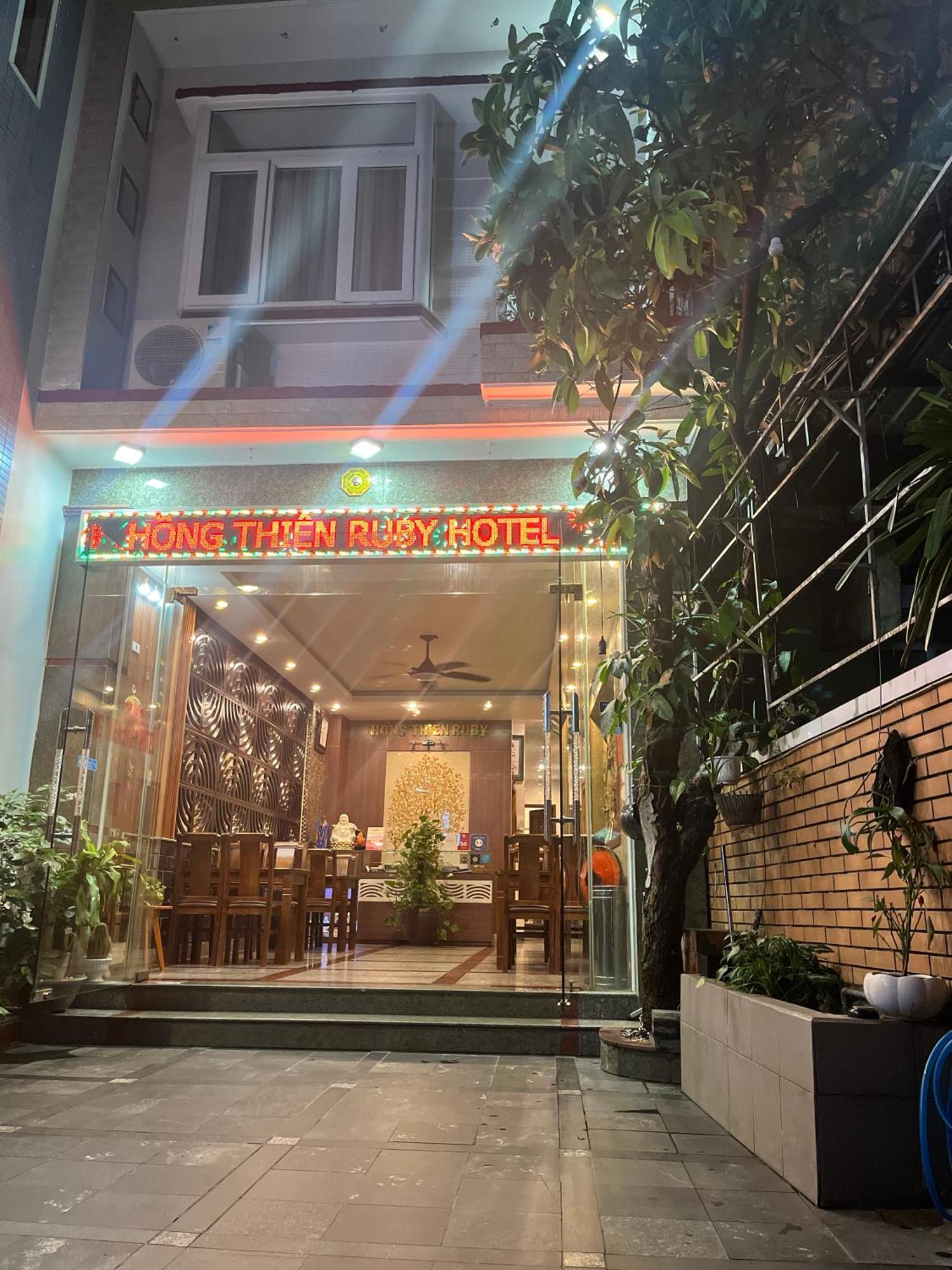 Hong Thien Ruby Hotel Хюе Екстер'єр фото
