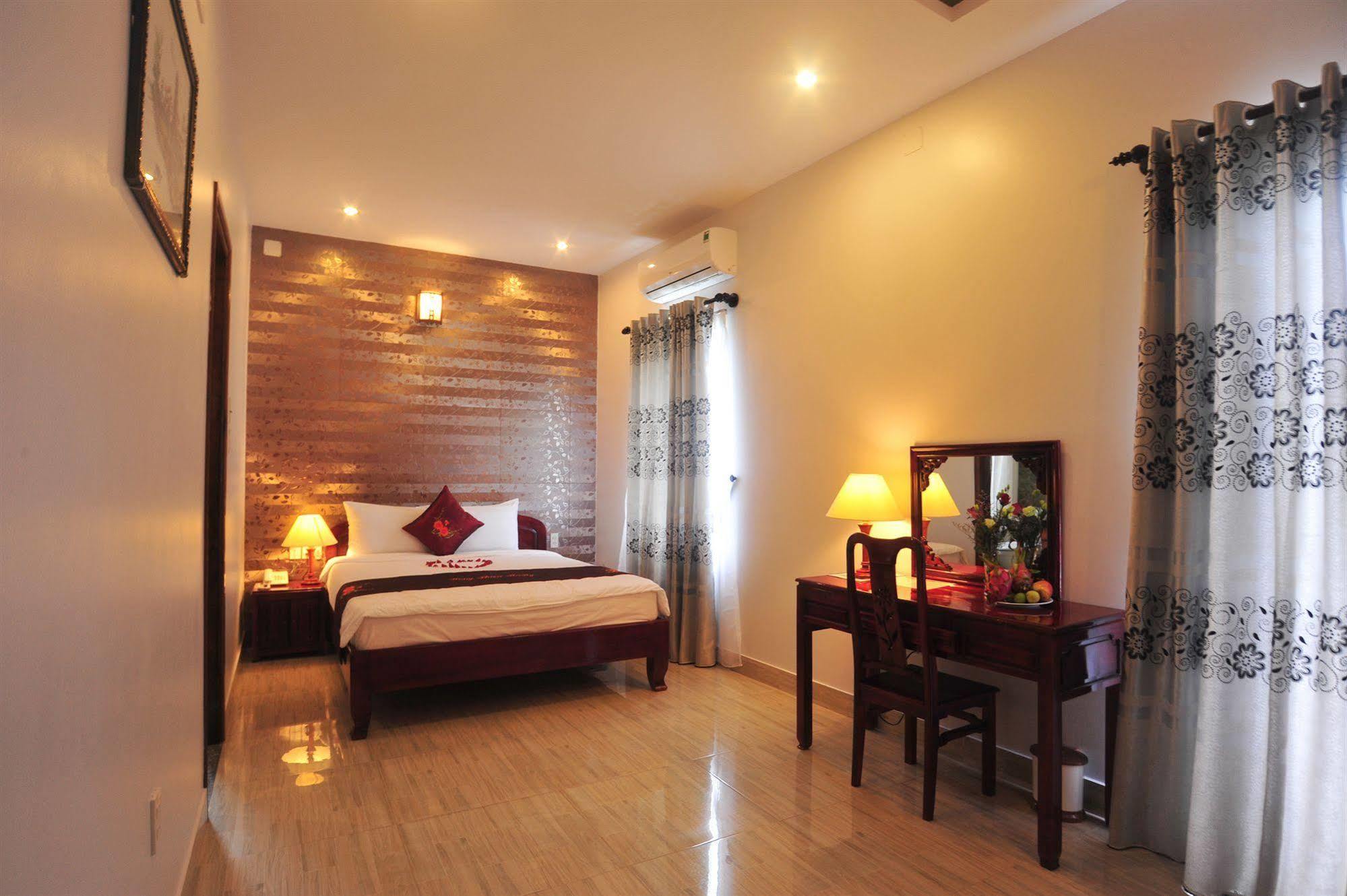 Hong Thien Ruby Hotel Хюе Екстер'єр фото
