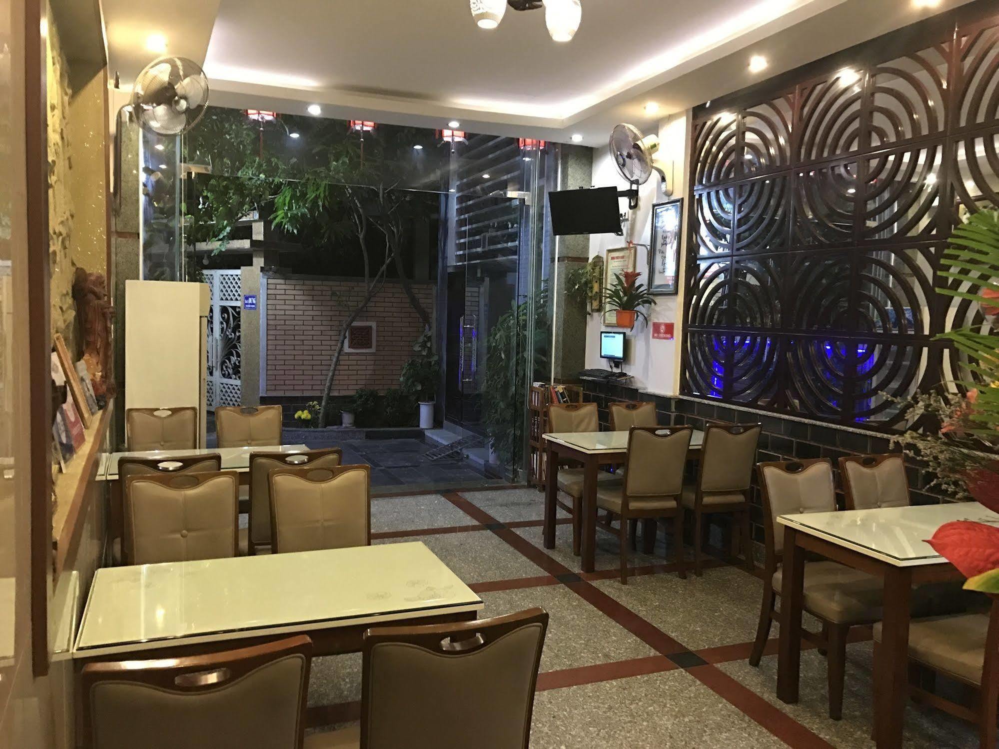 Hong Thien Ruby Hotel Хюе Екстер'єр фото