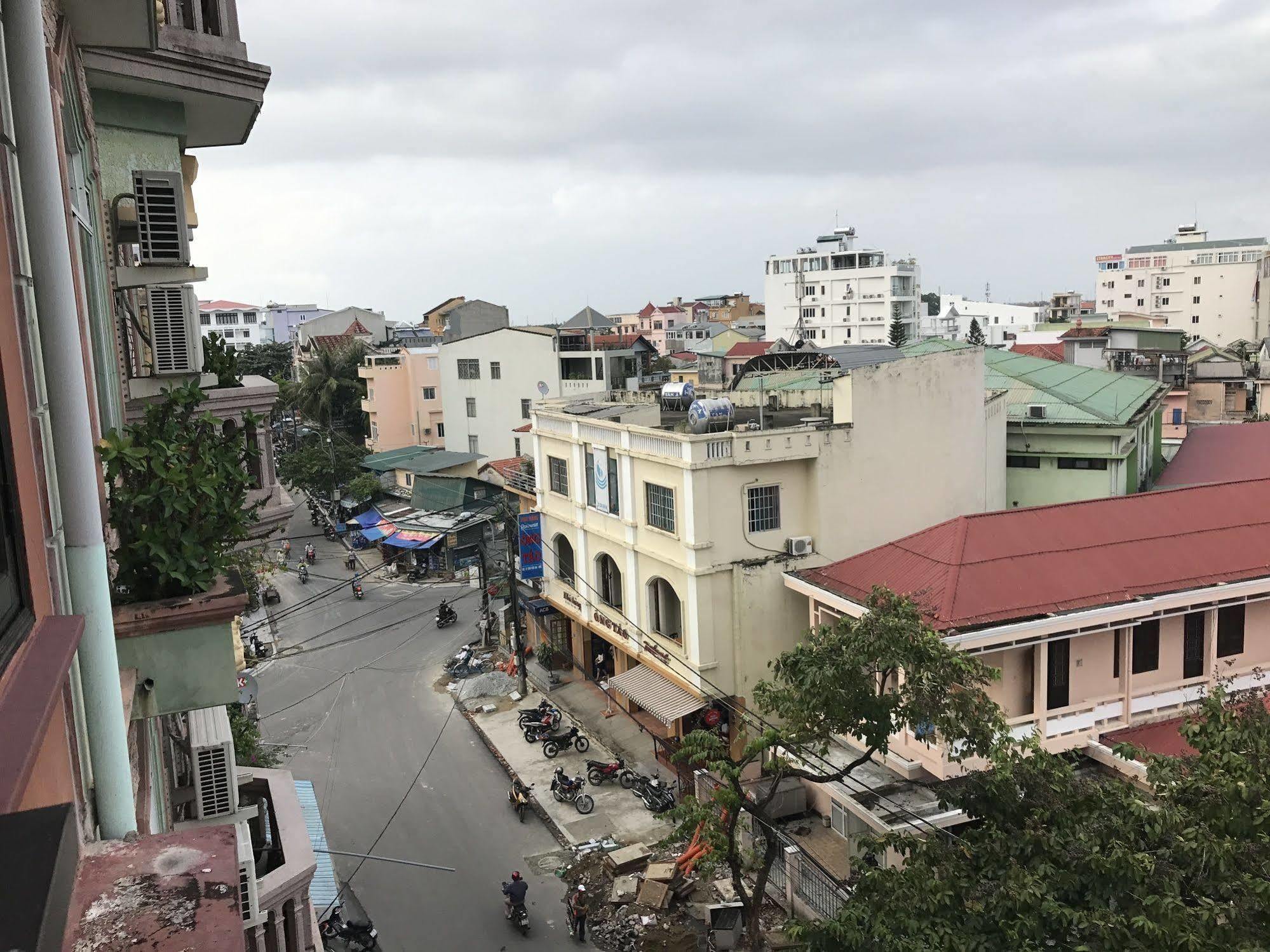 Hong Thien Ruby Hotel Хюе Екстер'єр фото