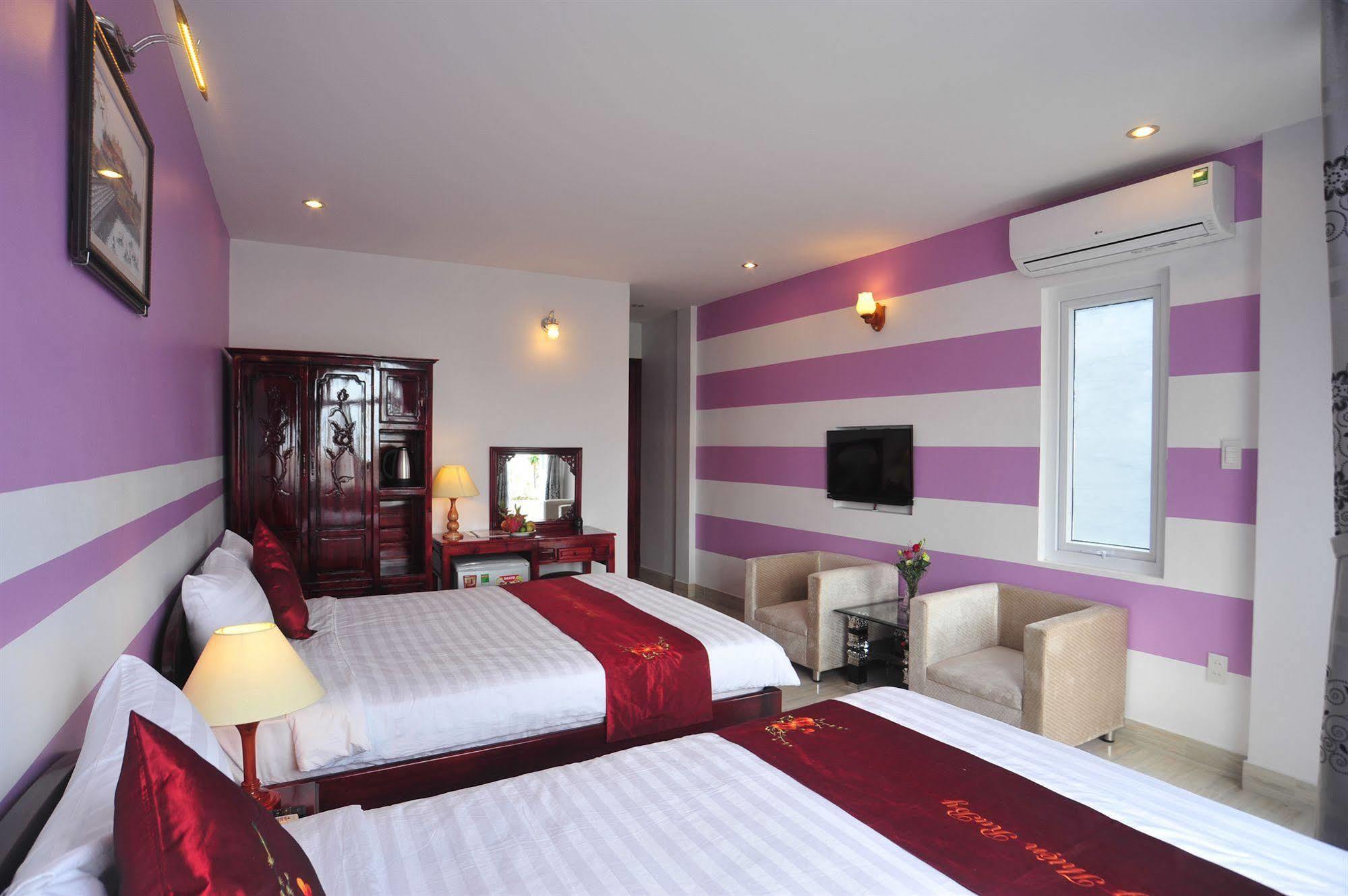Hong Thien Ruby Hotel Хюе Екстер'єр фото