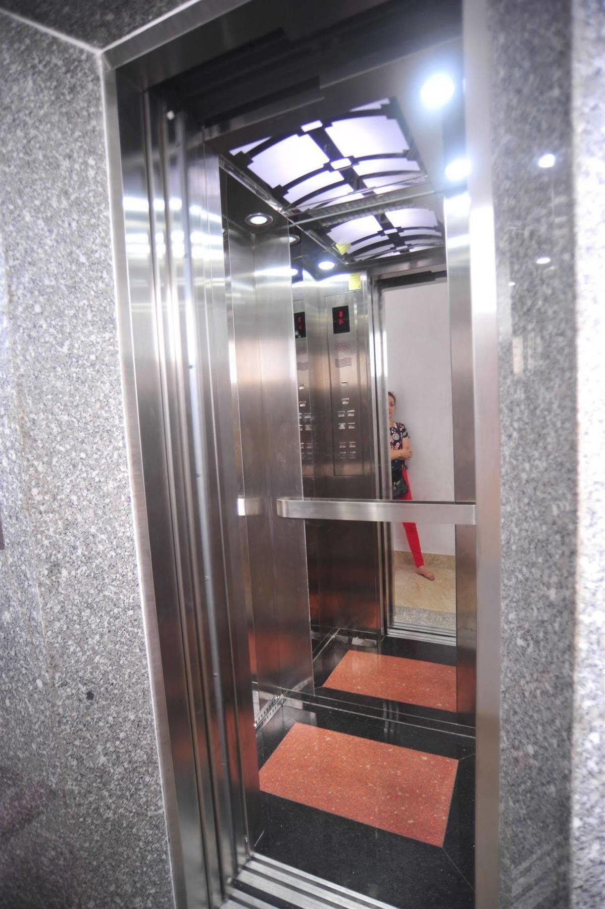 Hong Thien Ruby Hotel Хюе Екстер'єр фото